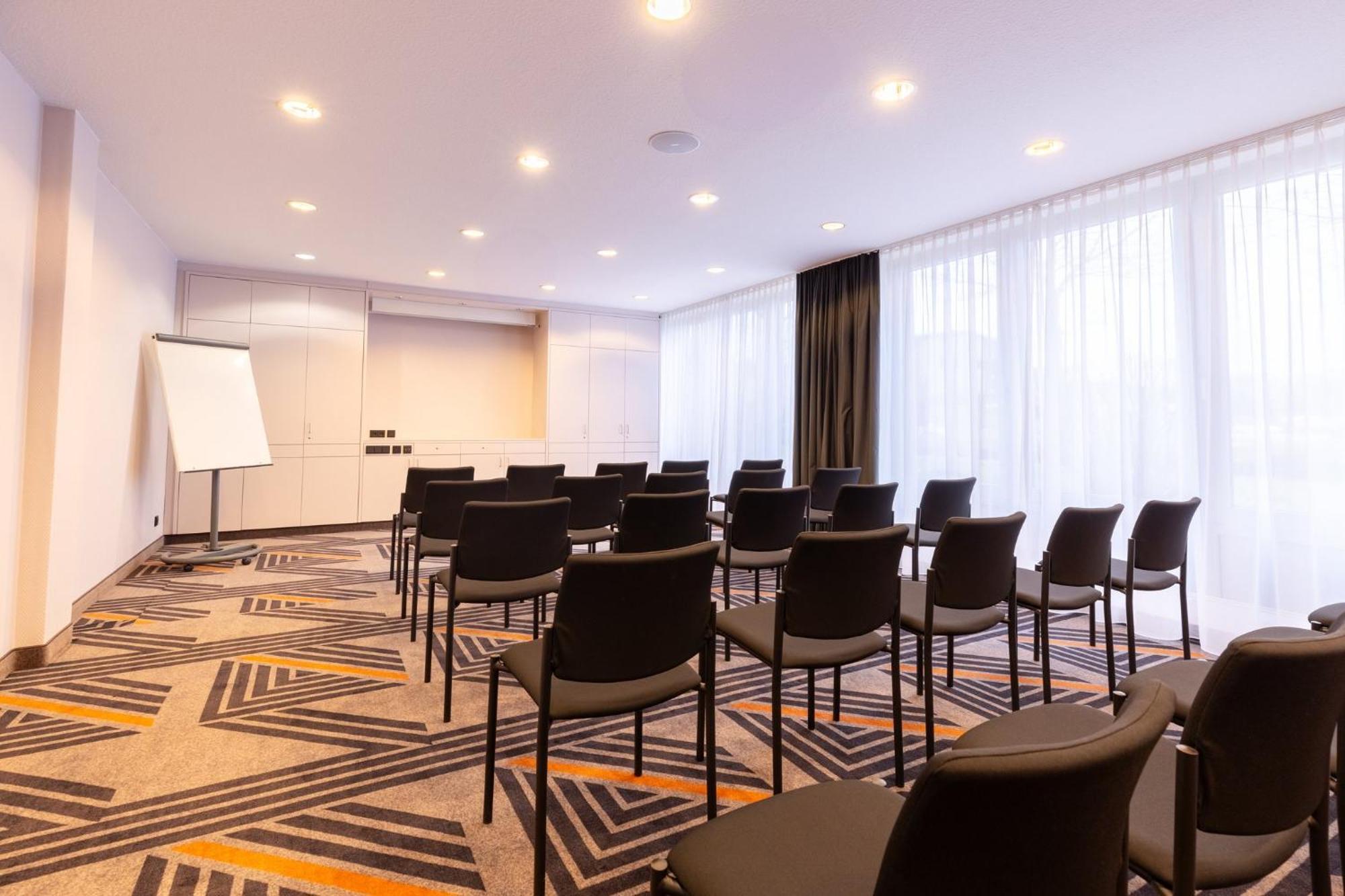 - The Niu, Blade By Ihg Hotel Solingen