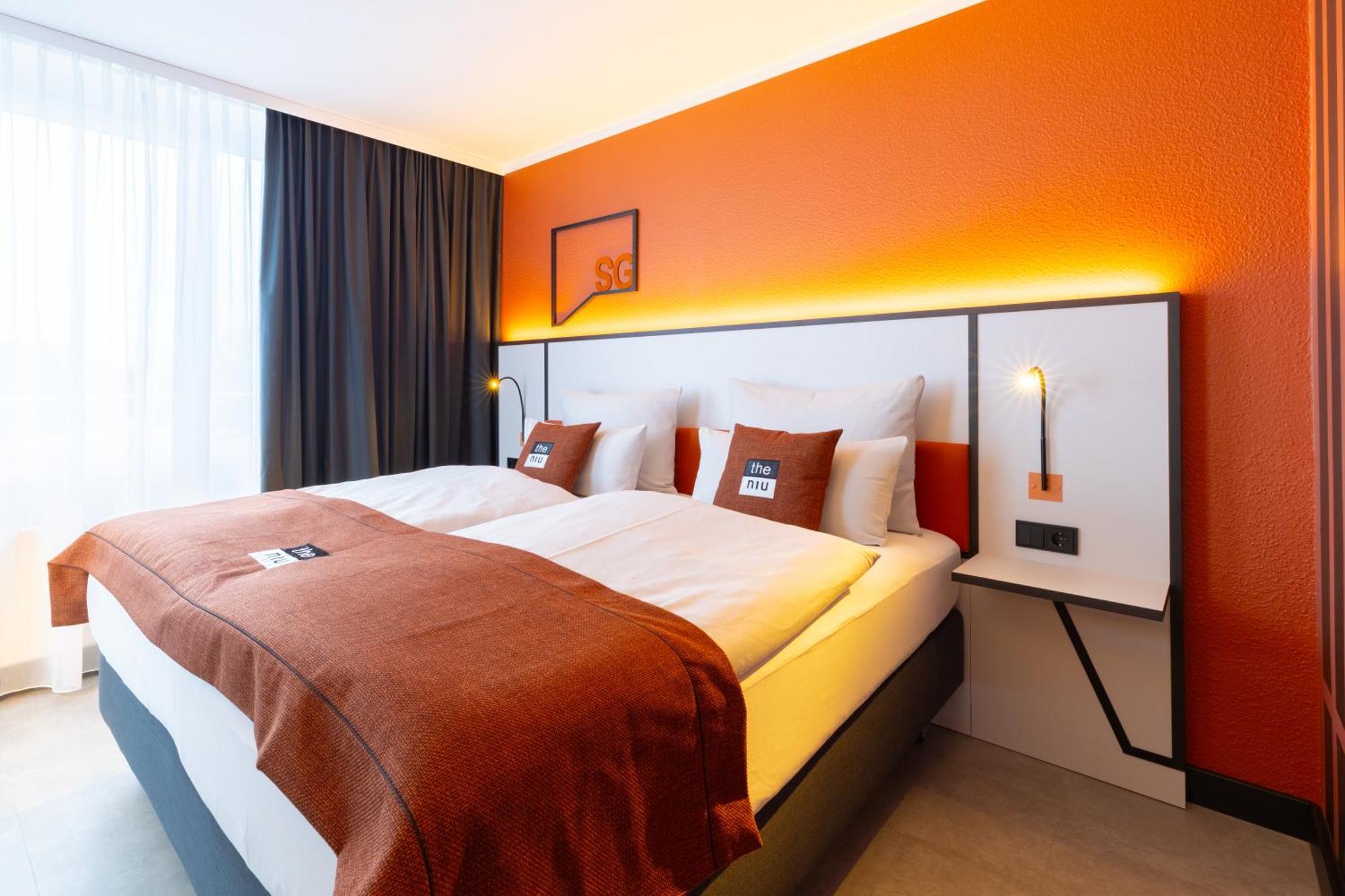 - The Niu, Blade By Ihg 4*