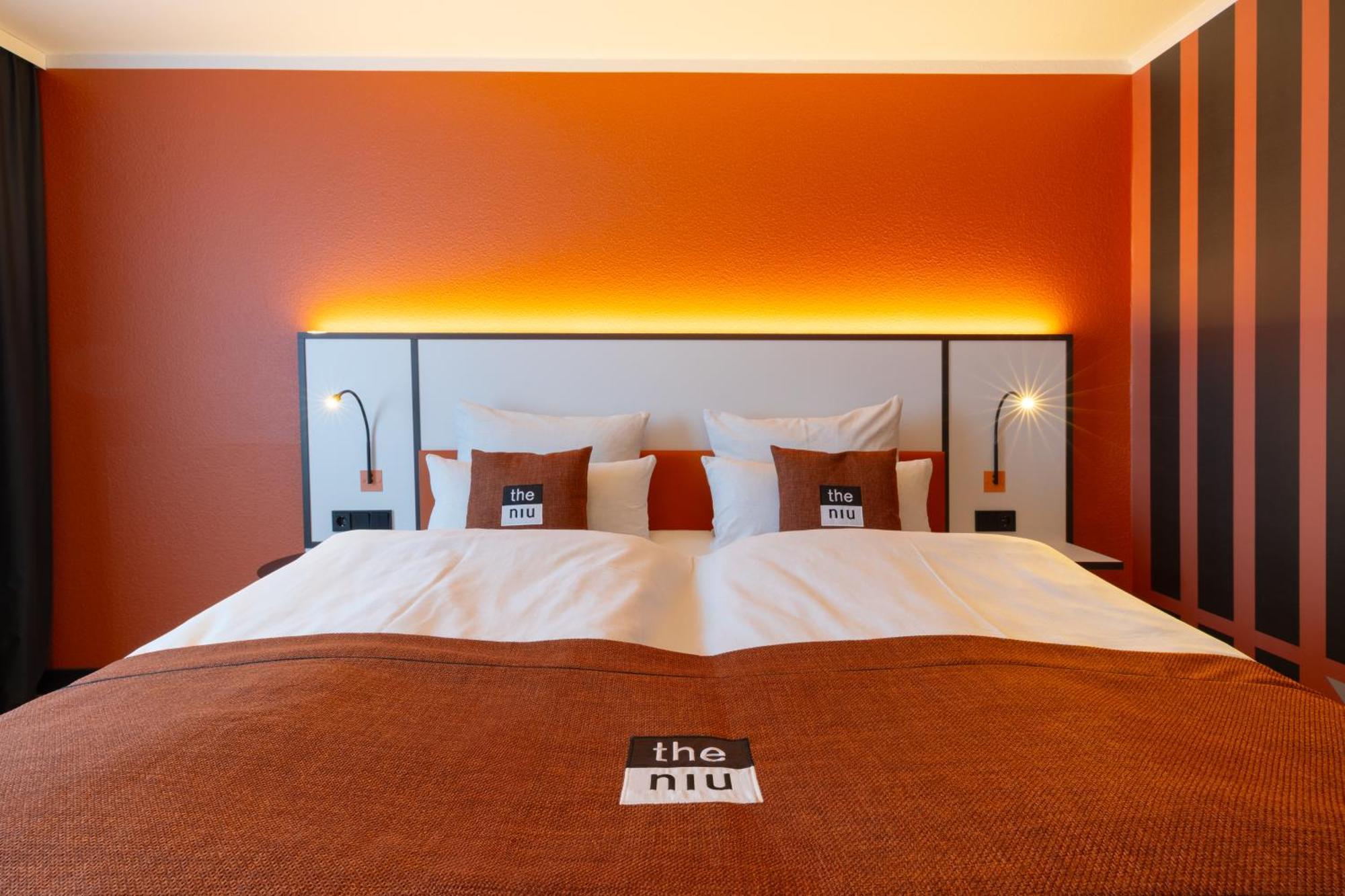 - The Niu, Blade By Ihg Solingen