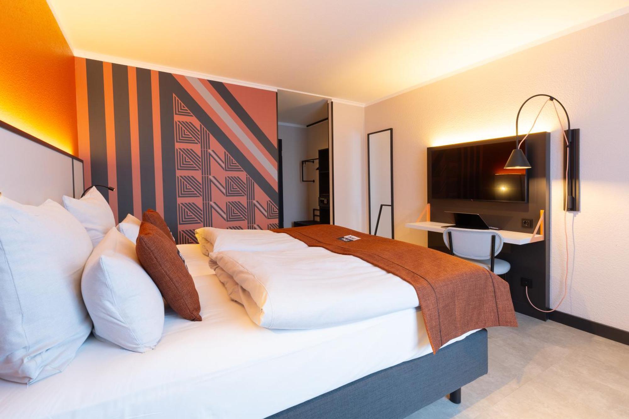 - The Niu, Blade By Ihg Hotel 4*