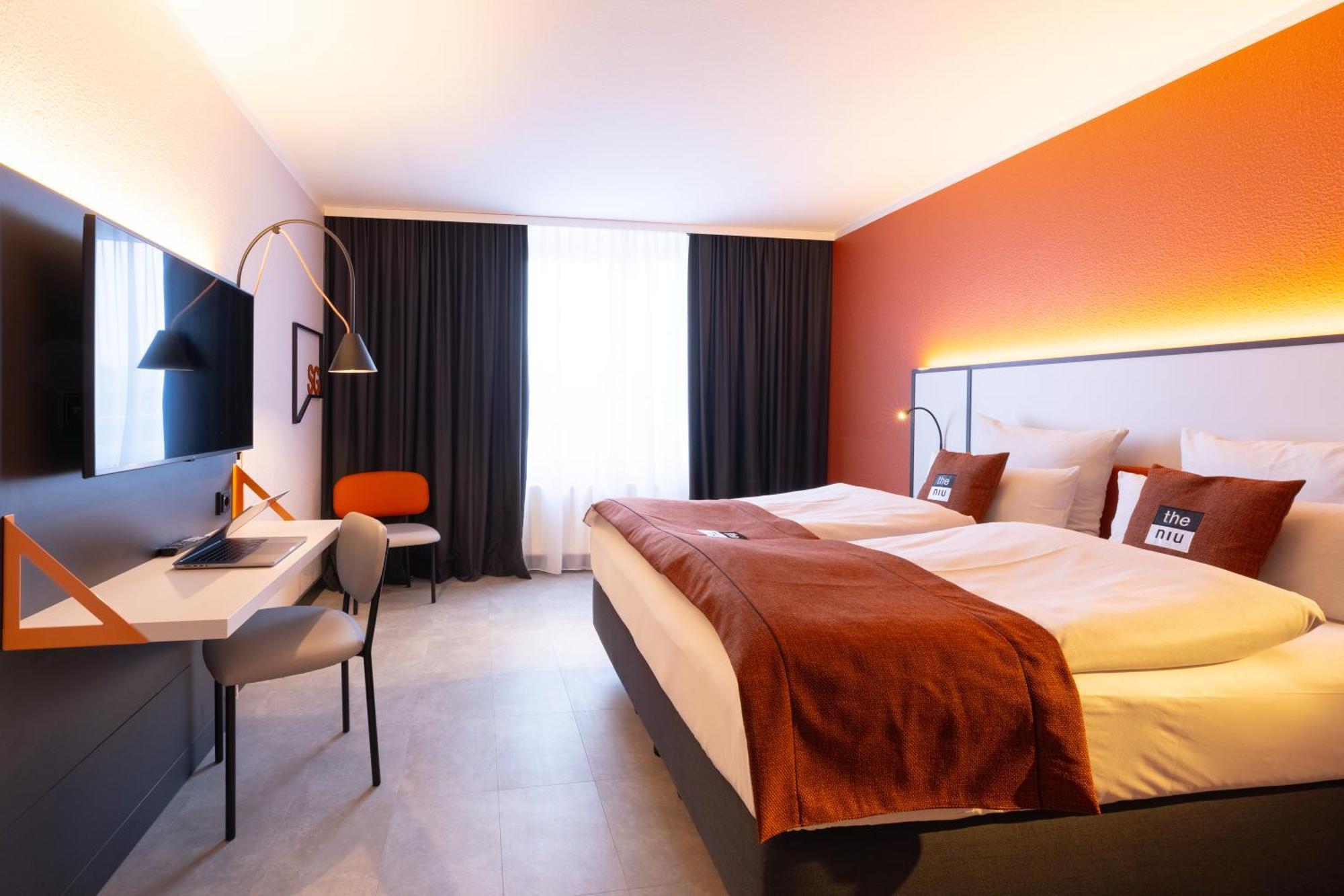 - The Niu, Blade By Ihg Solingen
