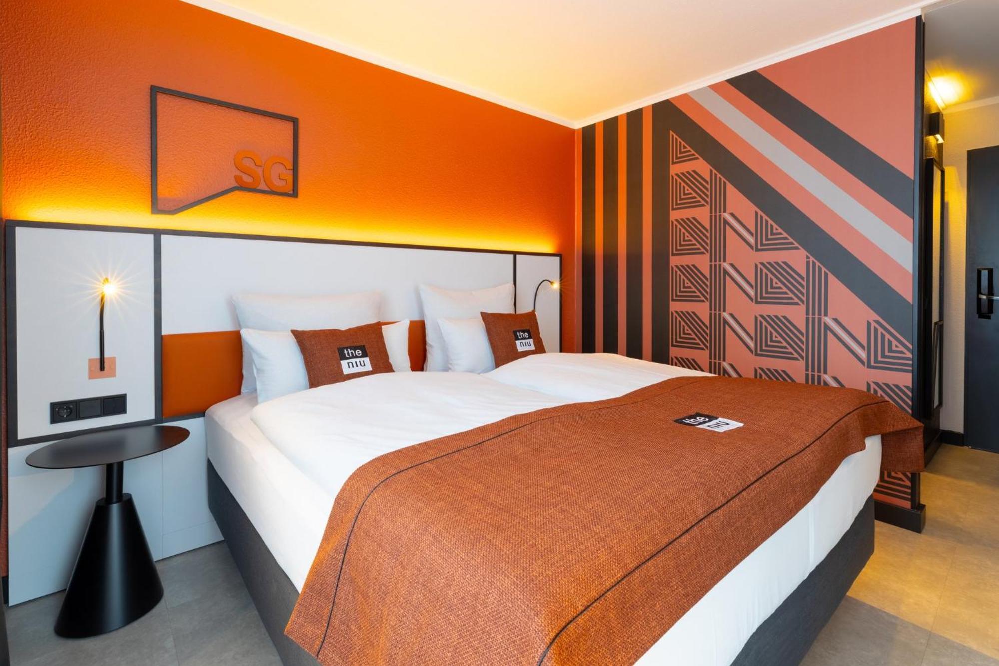 - The Niu, Blade By Ihg Hotel