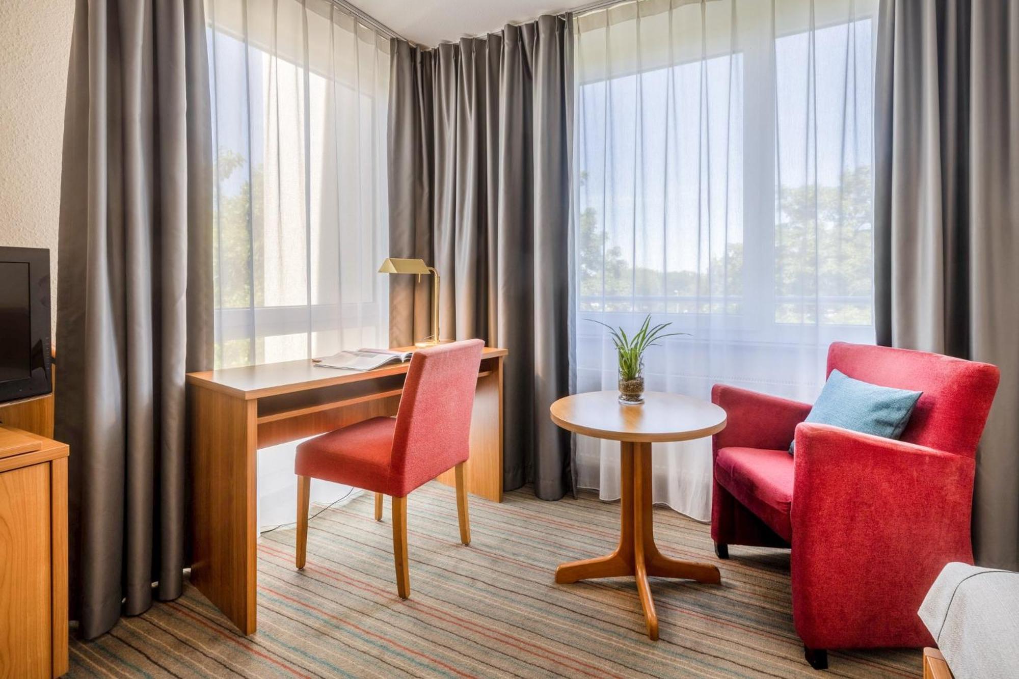 - The Niu, Blade By Ihg Hotel Solingen