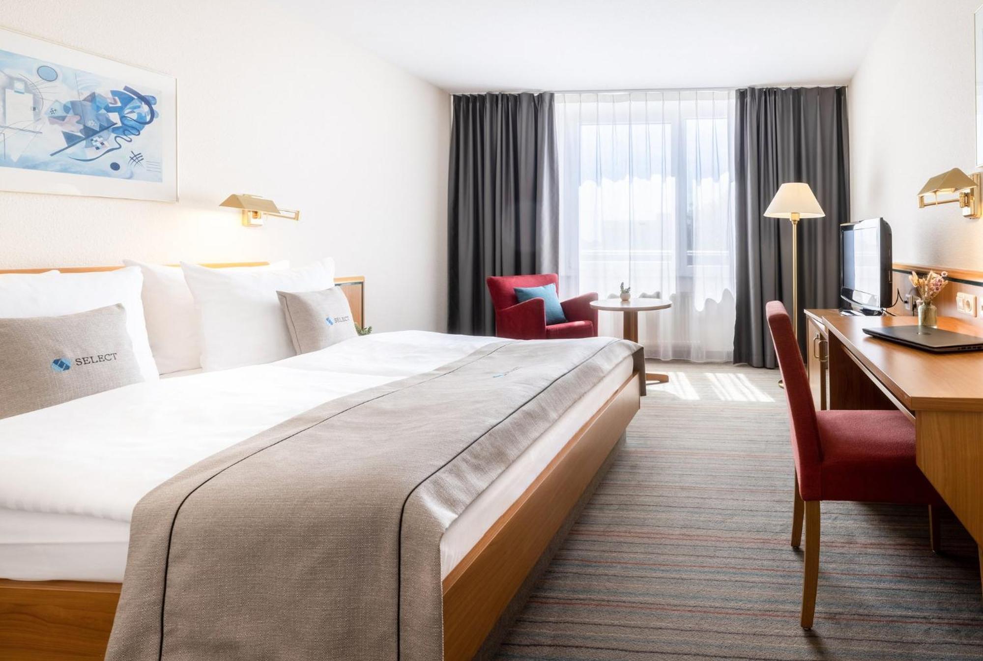 - The Niu, Blade By Ihg Hotel 4*